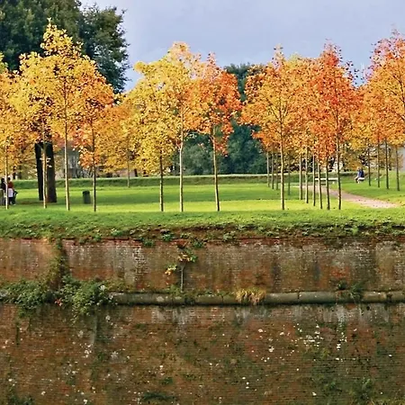 Alloro 1 Feriehus *